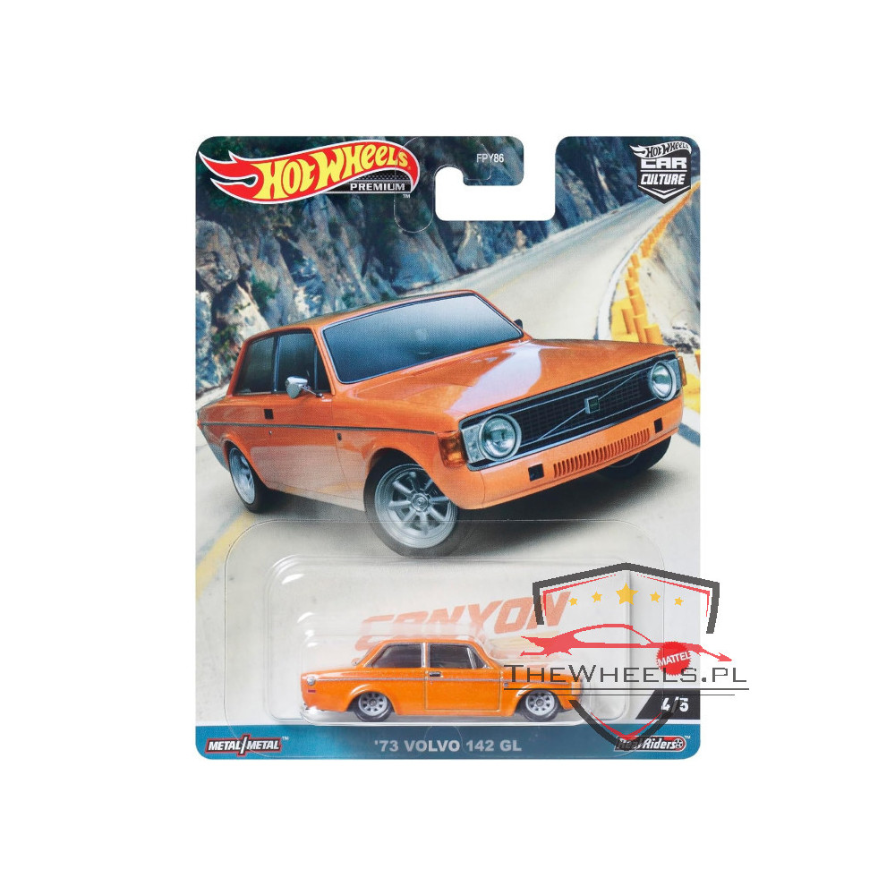 Hot Wheels Chase '73 Volvo 142 GL Diecast Car - Auto Strasse Collection