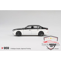 Mini GT BMW i7 xDrive60 Alpine White/Black Saphire